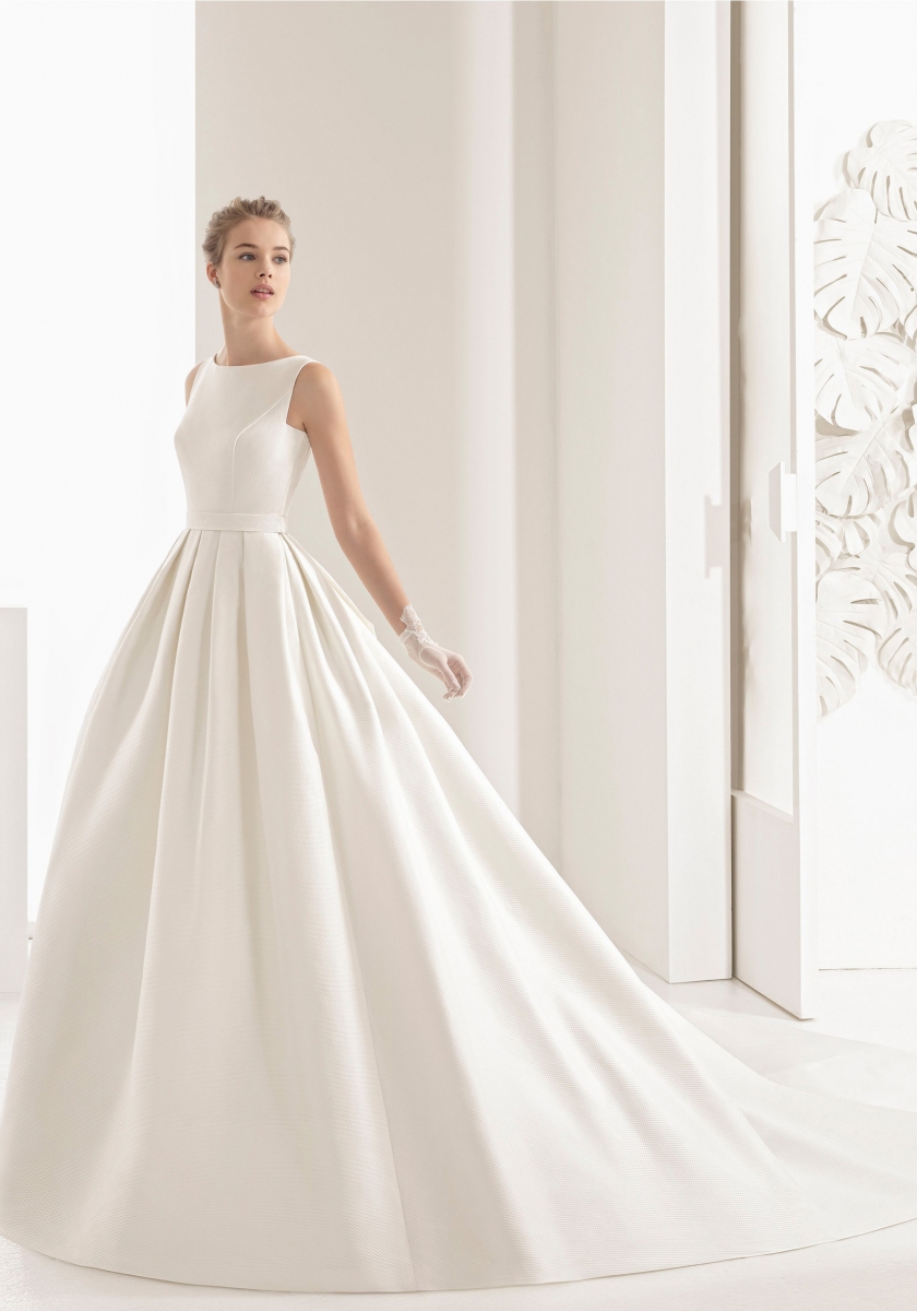 結婚需知！9大最受歡迎婚紗領型的不同選擇